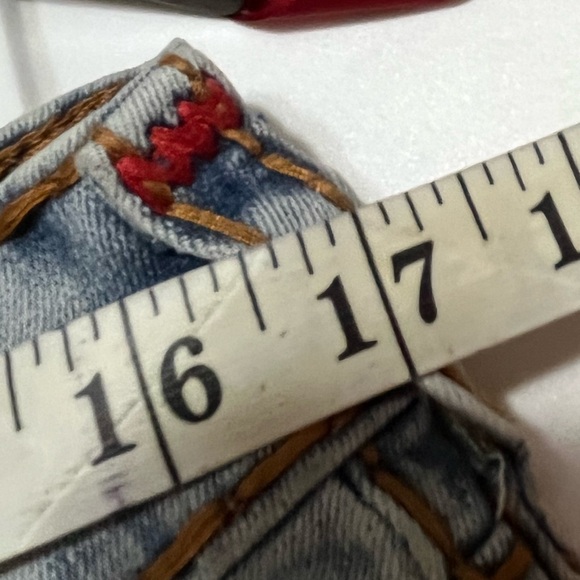 True Religion Light Blue Rocco Relaxed Skinny Jeans with Red Stitching Sz 31 Men - Picture 8 of 10